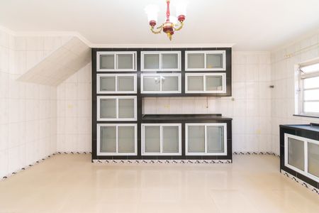 Casa à venda com 330m², 3 quartos e 2 vagas Casa à venda com 330m², 3 quartos e 2 vagasCozinha