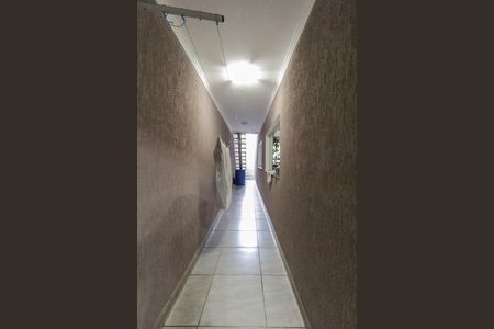 Casa à venda com 600m², 5 quartos e 6 vagas Casa à venda com 600m², 5 quartos e 6 vagasCorredor Externo