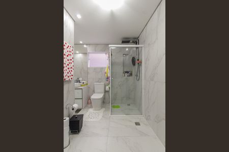 Casa à venda com 600m², 5 quartos e 6 vagas Casa à venda com 600m², 5 quartos e 6 vagasBanheiro da Suíte 1