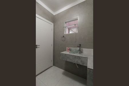 Casa à venda com 600m², 5 quartos e 6 vagas Casa à venda com 600m², 5 quartos e 6 vagasBanheiro de serviço