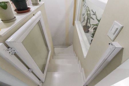 Casa à venda com 600m², 5 quartos e 6 vagas Casa à venda com 600m², 5 quartos e 6 vagasHall