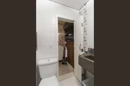 Casa à venda com 600m², 5 quartos e 6 vagas Casa à venda com 600m², 5 quartos e 6 vagasBanheiro da Suíte 2
