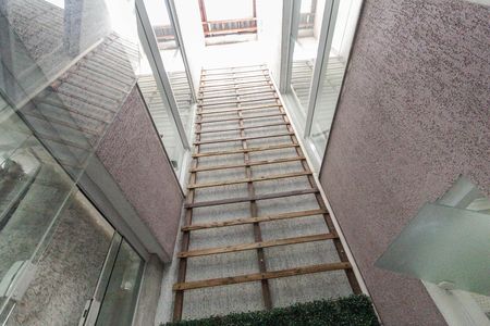 Casa à venda com 600m², 5 quartos e 6 vagas Casa à venda com 600m², 5 quartos e 6 vagasJardim de Inverno