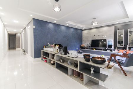Casa à venda com 600m², 5 quartos e 6 vagas Casa à venda com 600m², 5 quartos e 6 vagasSala 1