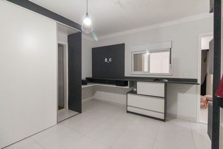 Casa à venda com 600m², 5 quartos e 6 vagas Casa à venda com 600m², 5 quartos e 6 vagasSuíte 4