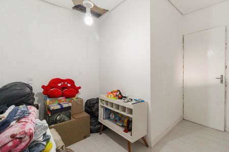 Casa à venda com 600m², 5 quartos e 6 vagas Casa à venda com 600m², 5 quartos e 6 vagasQuarto