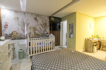 Casa à venda com 600m², 5 quartos e 6 vagas Casa à venda com 600m², 5 quartos e 6 vagasSuíte 2
