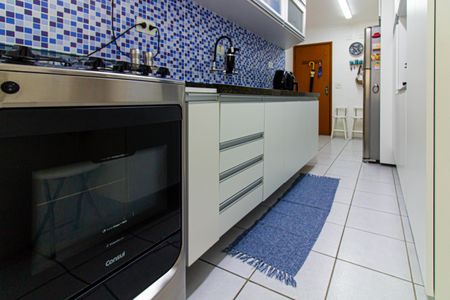 Apartamento à venda com 94m², 3 quartos e 2 vagasCozinha