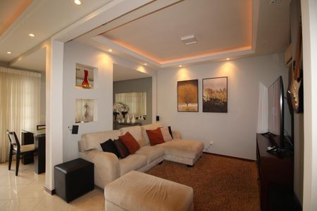 Casa de condomínio à venda com 370m², 4 quartos e 1 vagaSala 1