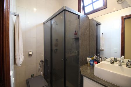 Casa de condomínio à venda com 370m², 4 quartos e 1 vagaBanheiro Social