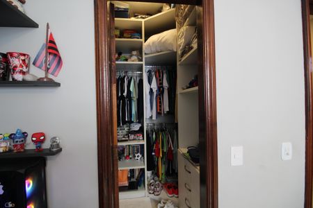 Casa de condomínio à venda com 370m², 4 quartos e 1 vagaQuarto 1 - Closet