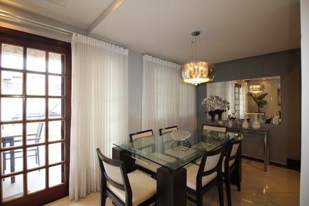 Casa de condomínio à venda com 370m², 4 quartos e 1 vagaSala 1