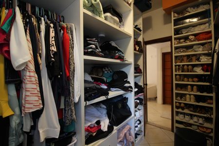 Casa de condomínio à venda com 370m², 4 quartos e 1 vagaQuarto 4 - Closet