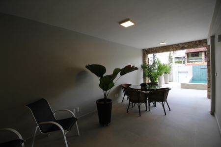 Casa de condomínio à venda com 370m², 4 quartos e 1 vagaÁrea Externa