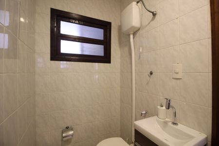 Casa de condomínio à venda com 370m², 4 quartos e 1 vagaLavabo 2