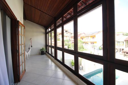 Casa de condomínio à venda com 370m², 4 quartos e 1 vagaSala 2 - Varanda