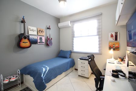 Casa de condomínio à venda com 370m², 4 quartos e 1 vagaQuarto 2