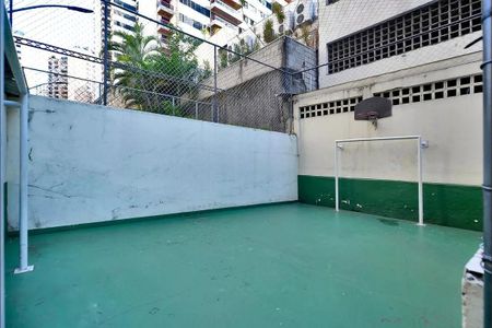 Apartamento para alugar com 78m², 2 quartos e 1 vagaQuadra