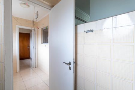 Apartamento à venda com 86m², 3 quartos e 2 vagas Apartamento à venda com 86m², 3 quartos e 2 vagasBanheiro de Serviço
