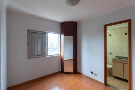 Apartamento à venda com 86m², 3 quartos e 2 vagas Apartamento à venda com 86m², 3 quartos e 2 vagasSuíte