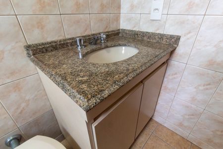 Apartamento à venda com 86m², 3 quartos e 2 vagas Apartamento à venda com 86m², 3 quartos e 2 vagasBanheiro da Suíte