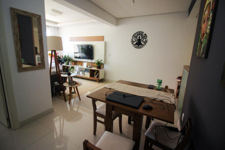 Apartamento à venda com 65m², 2 quartos e 1 vaga Apartamento à venda com 65m², 2 quartos e 1 vagaSala