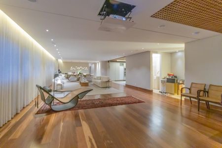 Apartamento à venda com 380m², 4 quartos e 3 vagas Apartamento à venda com 380m², 4 quartos e 3 vagasFoto 11