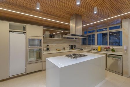 Apartamento à venda com 380m², 4 quartos e 3 vagas Apartamento à venda com 380m², 4 quartos e 3 vagasFoto 15