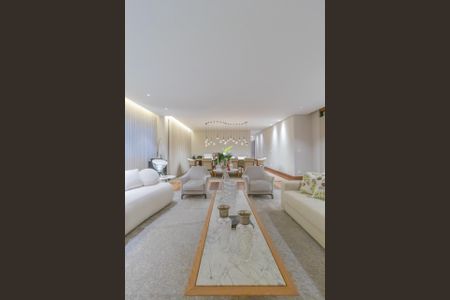 Apartamento à venda com 380m², 4 quartos e 3 vagas Apartamento à venda com 380m², 4 quartos e 3 vagasFoto 05