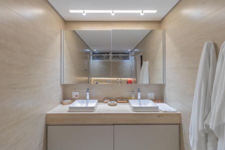 Apartamento à venda com 380m², 4 quartos e 3 vagas Apartamento à venda com 380m², 4 quartos e 3 vagasFoto 25