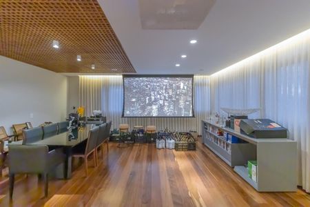 Apartamento à venda com 380m², 4 quartos e 3 vagas Apartamento à venda com 380m², 4 quartos e 3 vagasFoto 10