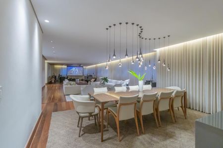 Apartamento à venda com 380m², 4 quartos e 3 vagas Apartamento à venda com 380m², 4 quartos e 3 vagasFoto 08