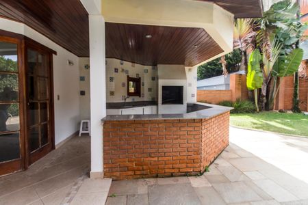 Casa de condomínio à venda com 380m², 4 quartos e 4 vagasVaranda gourmet
