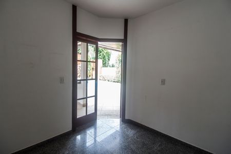 Casa de condomínio à venda com 380m², 4 quartos e 4 vagasCopa