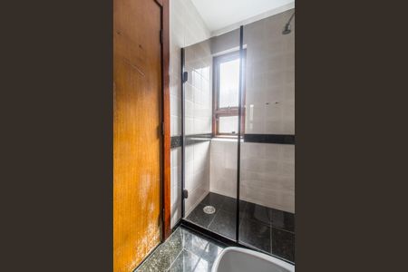 Casa de condomínio à venda com 380m², 4 quartos e 4 vagasBanheiro da Suíte 2