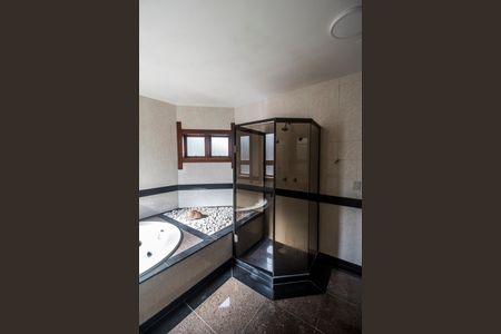 Casa de condomínio à venda com 380m², 4 quartos e 4 vagasBanheiro da Suíte 1