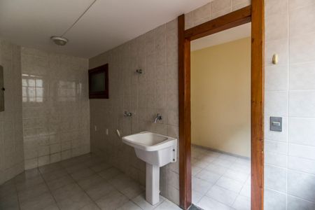 Casa de condomínio à venda com 380m², 4 quartos e 4 vagasÁrea de Serviço