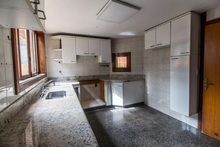 Casa de condomínio à venda com 380m², 4 quartos e 4 vagasCozinha
