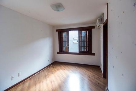 Casa de condomínio à venda com 380m², 4 quartos e 4 vagasSuíte 2