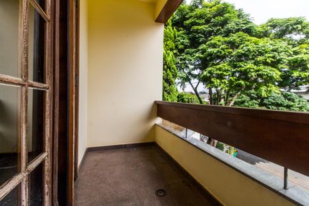 Casa de condomínio à venda com 380m², 4 quartos e 4 vagasVaranda