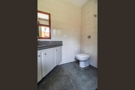 Casa de condomínio à venda com 380m², 4 quartos e 4 vagasBanheiro