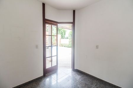 Casa de condomínio à venda com 380m², 4 quartos e 4 vagasCopa