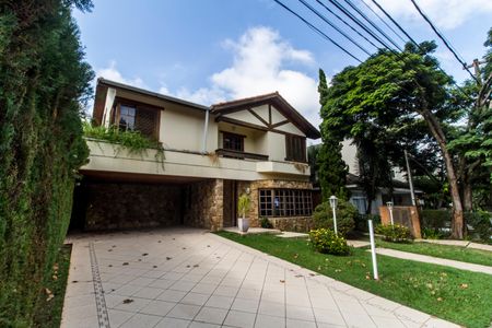 Casa de condomínio à venda com 380m², 4 quartos e 4 vagasVista da Rua