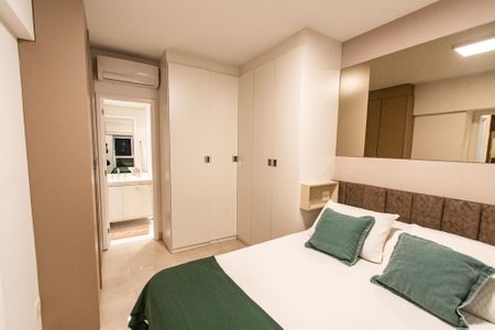 Apartamento à venda com 72m², 2 quartos e 2 vagas Apartamento à venda com 72m², 2 quartos e 2 vagasSuíte