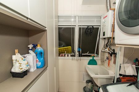 Apartamento à venda com 72m², 2 quartos e 2 vagas Apartamento à venda com 72m², 2 quartos e 2 vagasÁrea de serviço