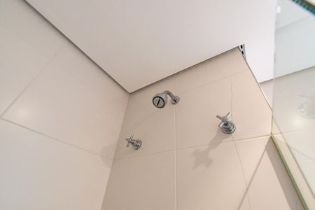 Apartamento à venda com 72m², 2 quartos e 2 vagas Apartamento à venda com 72m², 2 quartos e 2 vagasBanheiro