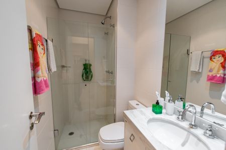 Apartamento à venda com 72m², 2 quartos e 2 vagas Apartamento à venda com 72m², 2 quartos e 2 vagasBanheiro