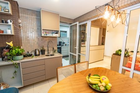 Apartamento à venda com 72m², 2 quartos e 2 vagas Apartamento à venda com 72m², 2 quartos e 2 vagasVaranda