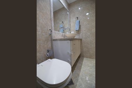 Apartamento para alugar com 100m², 3 quartos e 2 vagasBanheiro social
