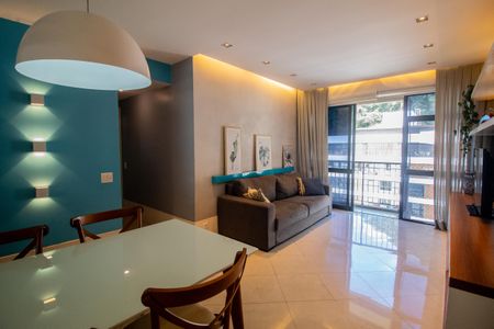 Apartamento para alugar com 100m², 3 quartos e 2 vagasSala
